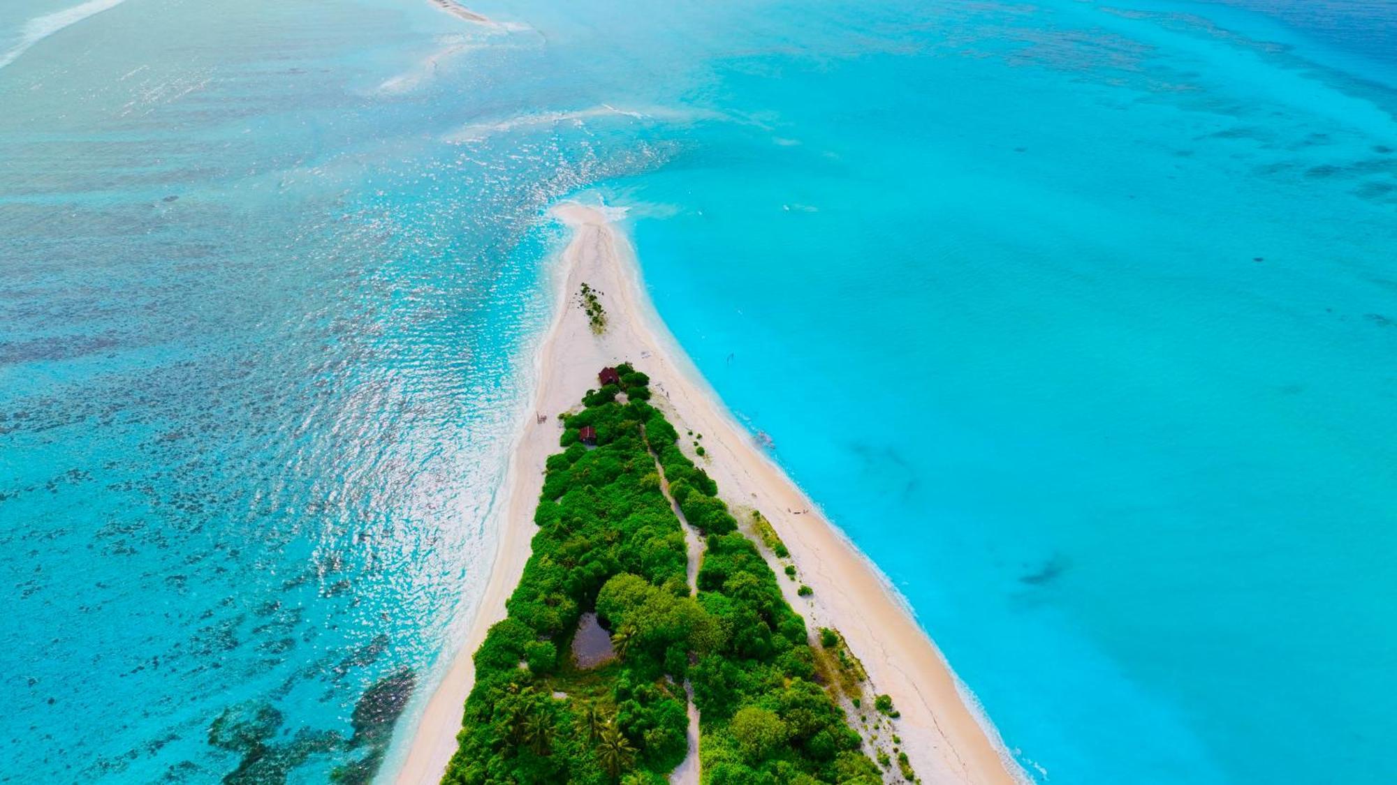 White Tern Maldives Hotel Maamigili Island Bagian luar foto